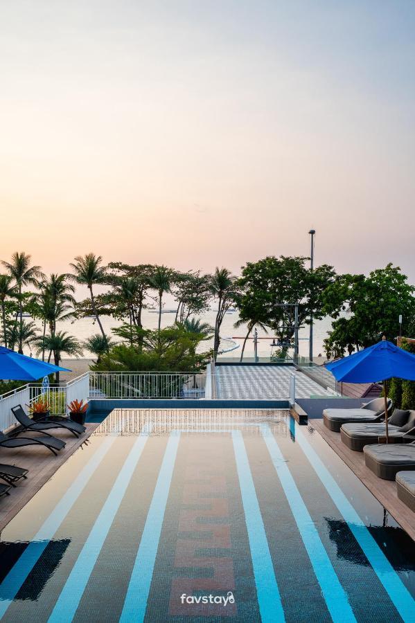 Mera Mare Pattaya Beach And Resort Exterior photo